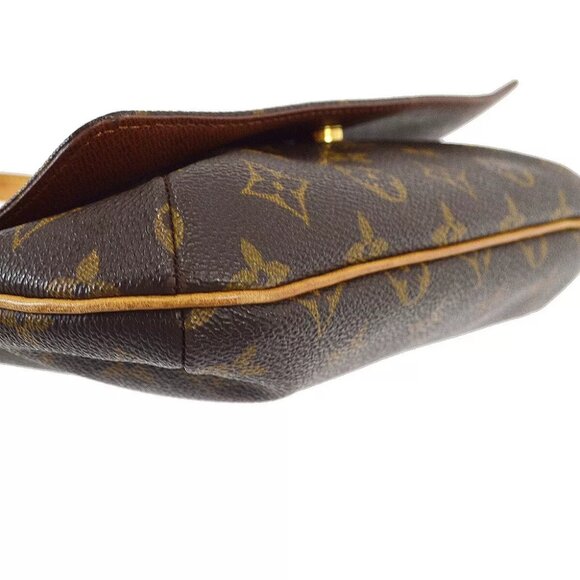 AUTHENTICITY GUARANTEED Louis Vuitton MONOGRAM MUSETTE TANGO SHORT SHOULDER BAG - Picture 3 of 8